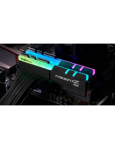 16GB (2x8GB) TridentZ RGB 3,6GHz Dual Channel Kit CL18 1,35V