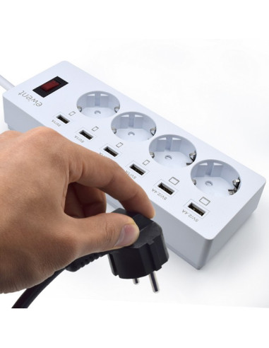Multipla 4 posizioni + 6 Ricarica USB 2,4A